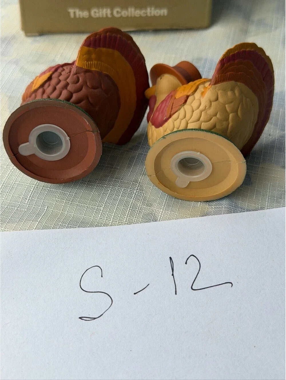 Vintage Avon Turkey Twosome Salt & Pepper Shakers Thanksgiving Decor S-12